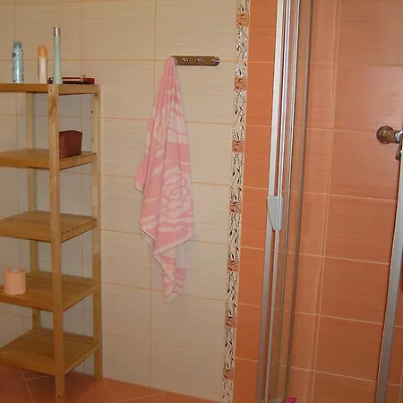 Apartman Oranz *