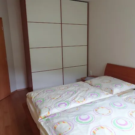 Apartman Oranz Apartment *