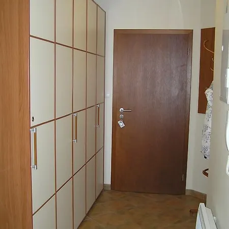 Apartman Oranz Apartment *