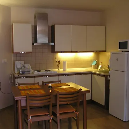 Apartman Oranz *